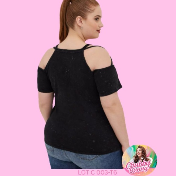 Torrid LoveSick Exposed Shoulder Choker Tee Size 6 Grey Mineral Wash - Picture 1 of 5